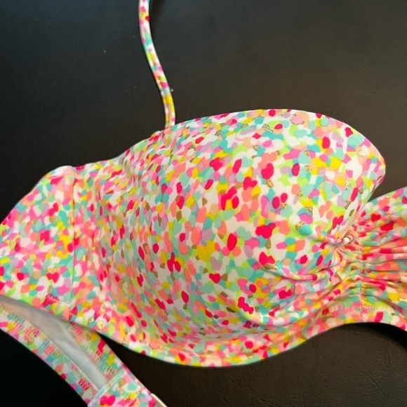 Victoria Secret swim top - Picture 2 of 4